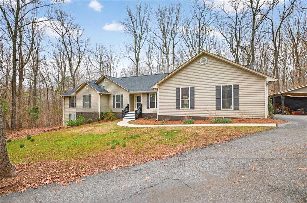 241 Staghorn Trail Nicholson, GA 30565 - Photo 5 of 95