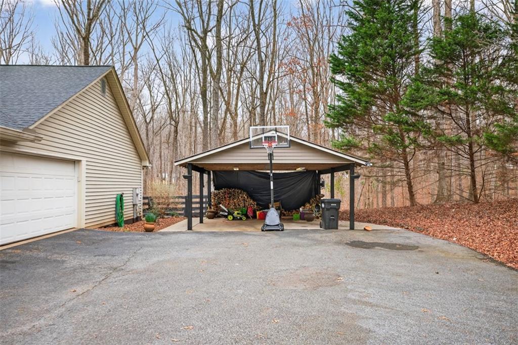 241 Staghorn Trail Nicholson, GA 30565 - Photo 6 of 95