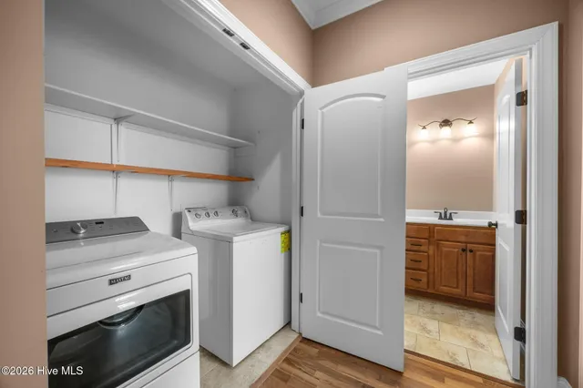 $255,000 | 2353 Dovedale Drive, Unit B, Greenville, NC 27834