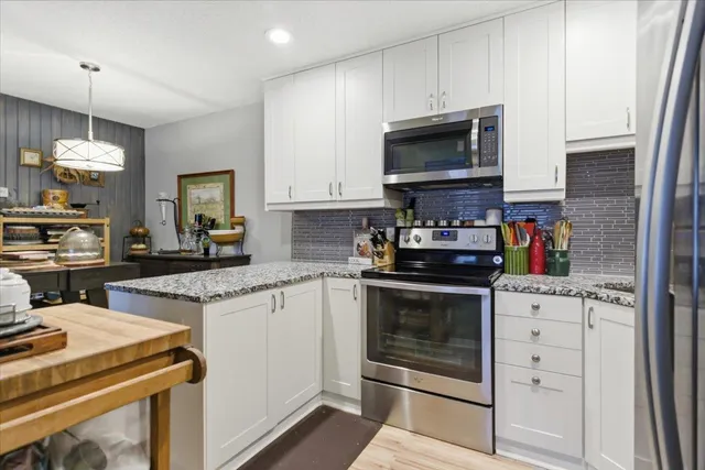 $260,000 | 5440 3 Points Boulevard, Unit 523, Mound, MN 55364