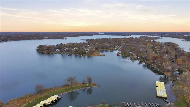 $260,000 | 5440 3 Points Boulevard, Unit 523, Mound, MN 55364