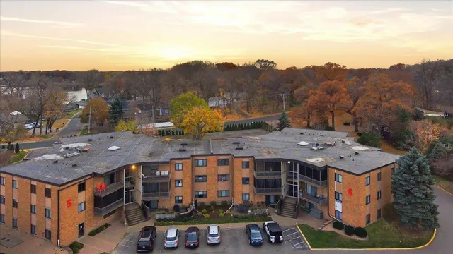 $260,000 | 5440 3 Points Boulevard, Unit 523, Mound, MN 55364