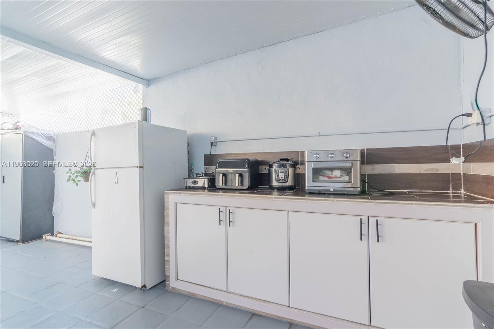 7184 West 2nd Court Hialeah, FL 33014 - Photo 27 of 33