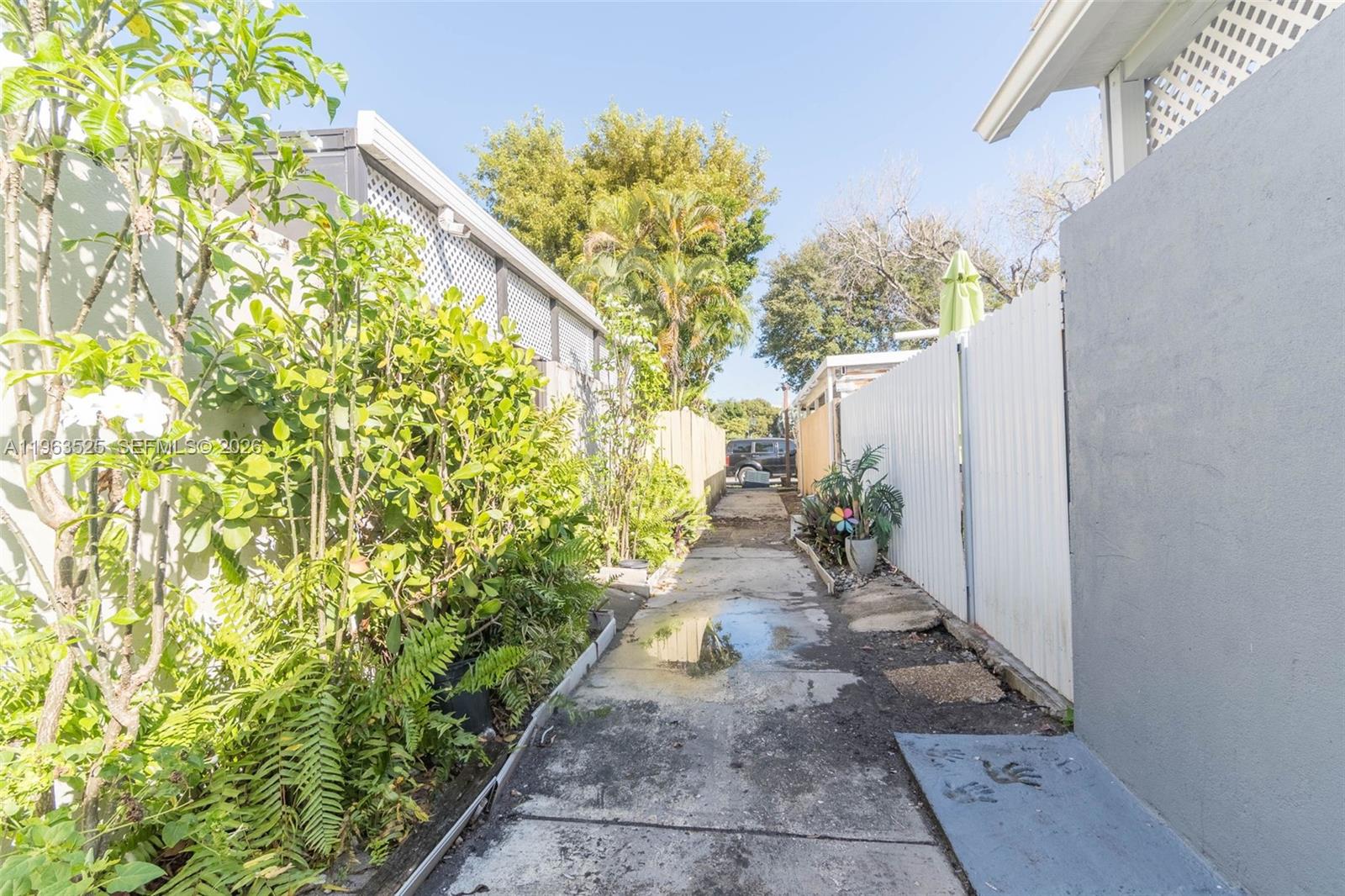 7184 West 2nd Court Hialeah, FL 33014 - Photo 30 of 33