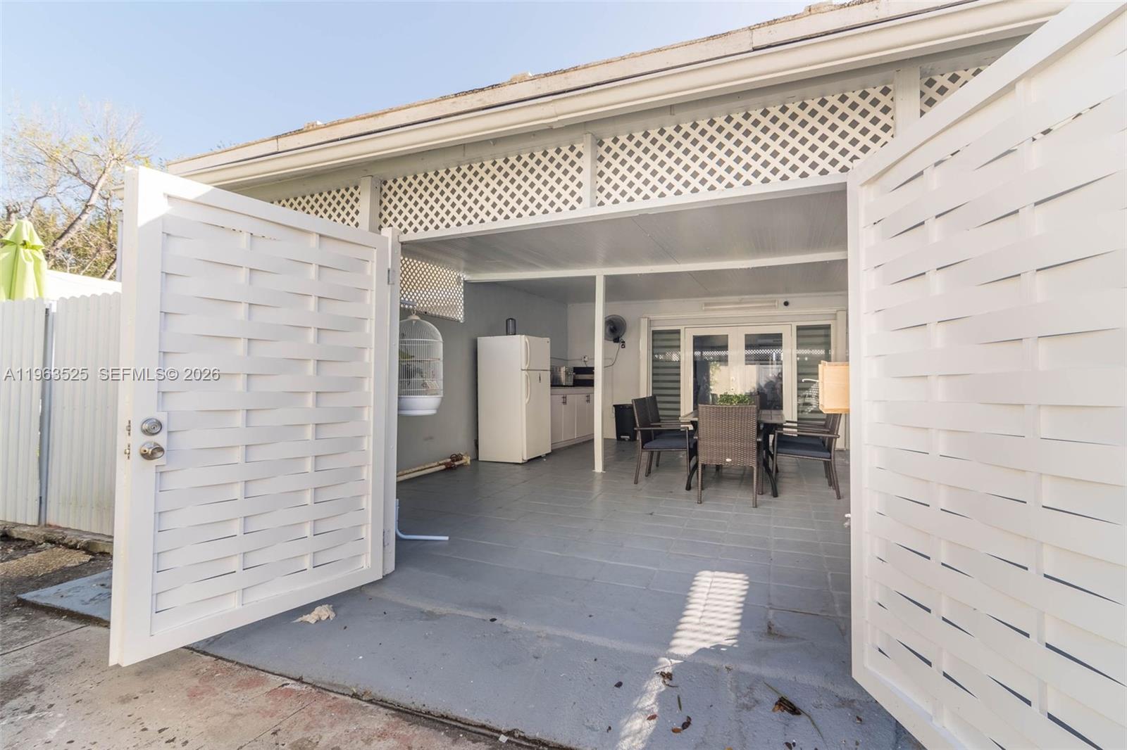 7184 West 2nd Court Hialeah, FL 33014 - Photo 31 of 33