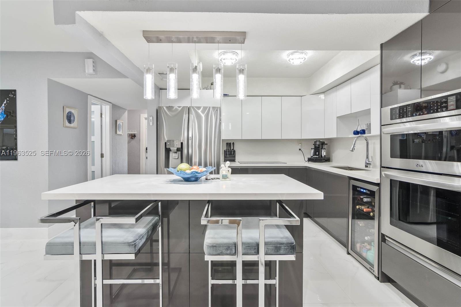 7184 West 2nd Court Hialeah, FL 33014 - Photo 8 of 33