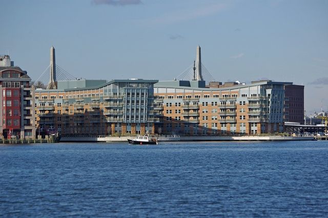 $1,750,000 | 2 Battery Wharf, Unit 2508, Boston, MA 02109