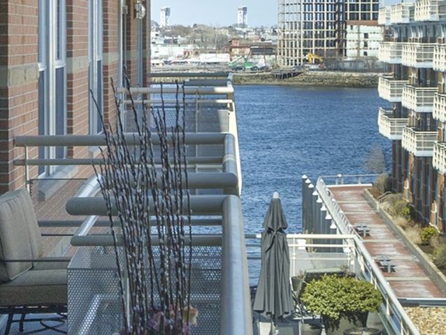 $1,750,000 | 2 Battery Wharf, Unit 2508, Boston, MA 02109