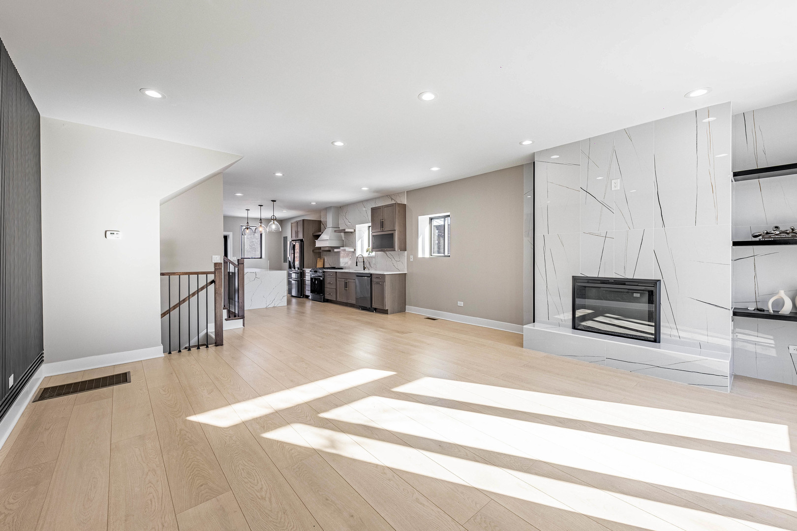 3530 West Van Buren Street Chicago, IL 60624 - Photo 2 of 56