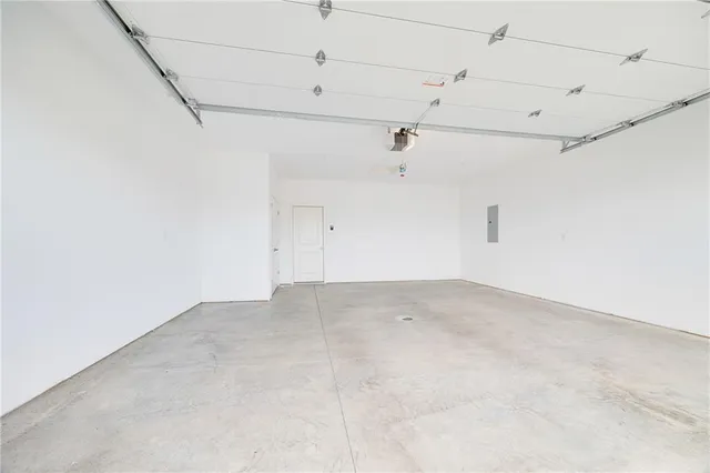 $315,000 | 413 Northeast Poplar Court, Oak Grove, MO 64075