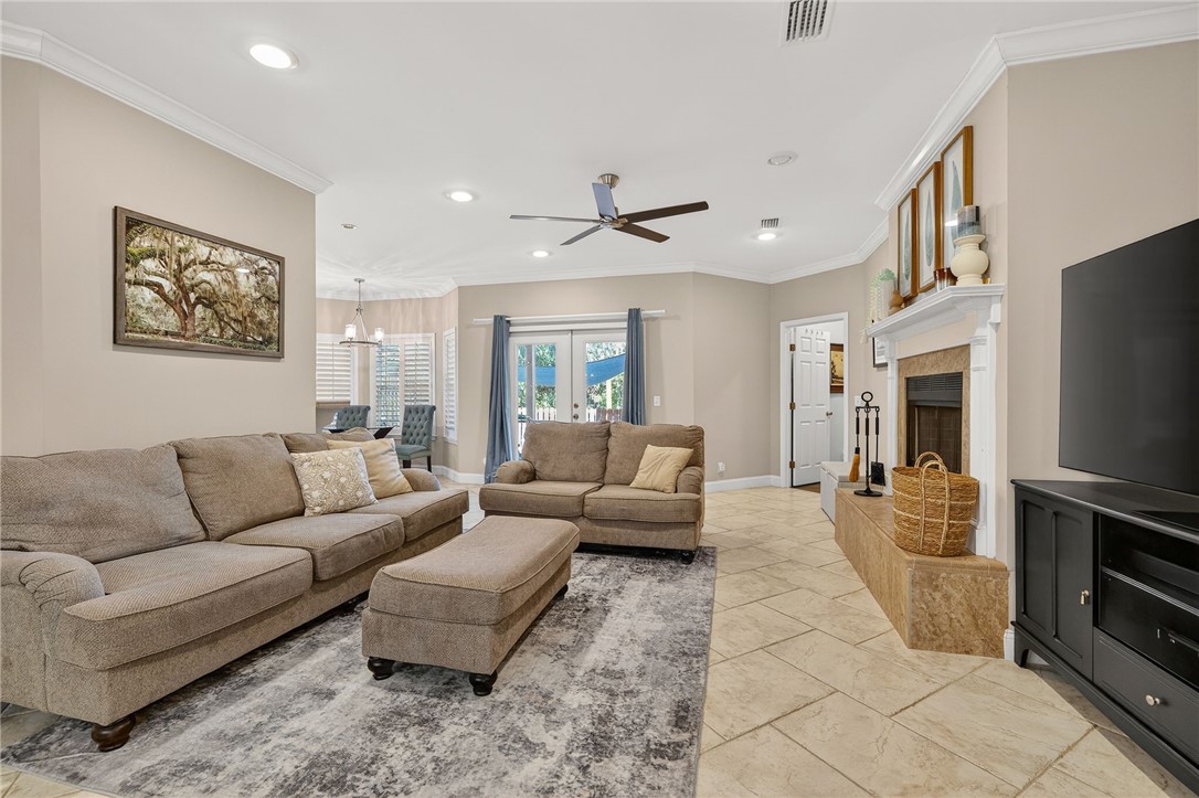 308 Magnolia Street St. Simons Island, GA 31522 - Photo 7 of 40