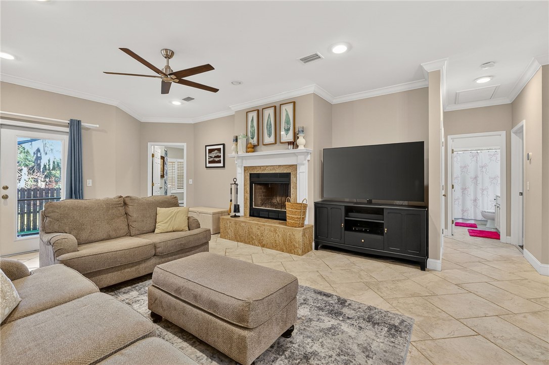 308 Magnolia Street St. Simons Island, GA 31522 - Photo 8 of 40