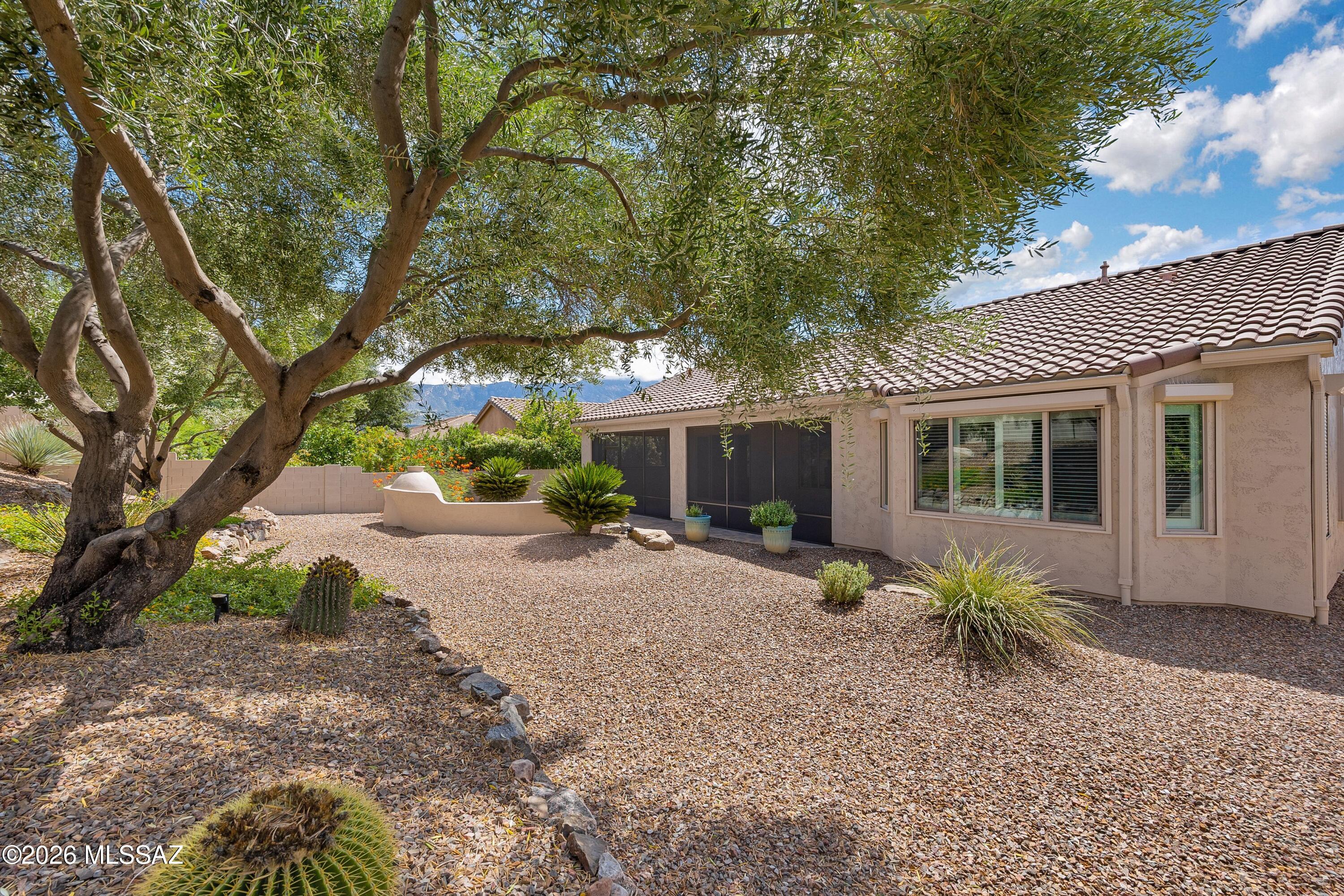 63200 East Flower Ridge Drive Tucson, AZ 85739 - Photo 47 of 50 Expand your seating areas