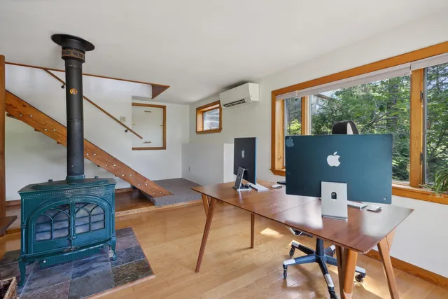 $1,500,000 | 9-11 Orion Point Way, Harpswell, ME 04079