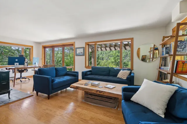 $1,500,000 | 9-11 Orion Point Way, Harpswell, ME 04079