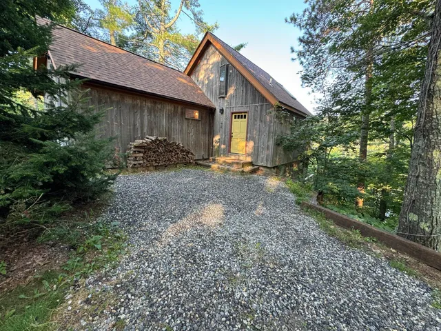 $1,500,000 | 9-11 Orion Point Way, Harpswell, ME 04079