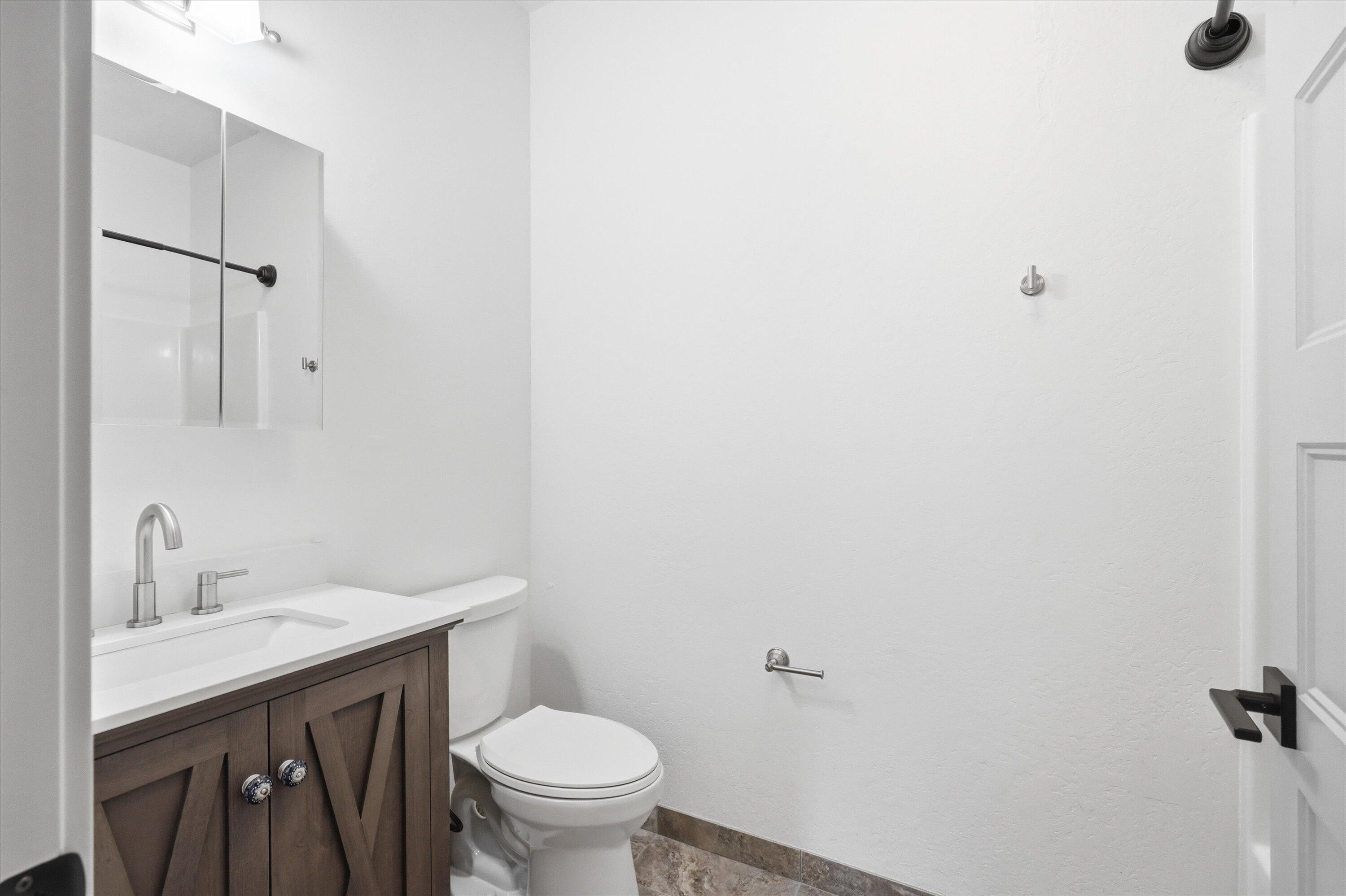 412 Azalea Court Talent, OR 97540 - Photo 18 of 38 18-412 Azalea Ct-14
