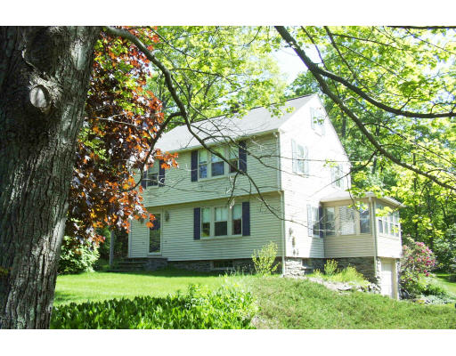 31 Rowley Hill Road Sterling, MA 01564 - Photo 1 of 11 Gallery Image 1