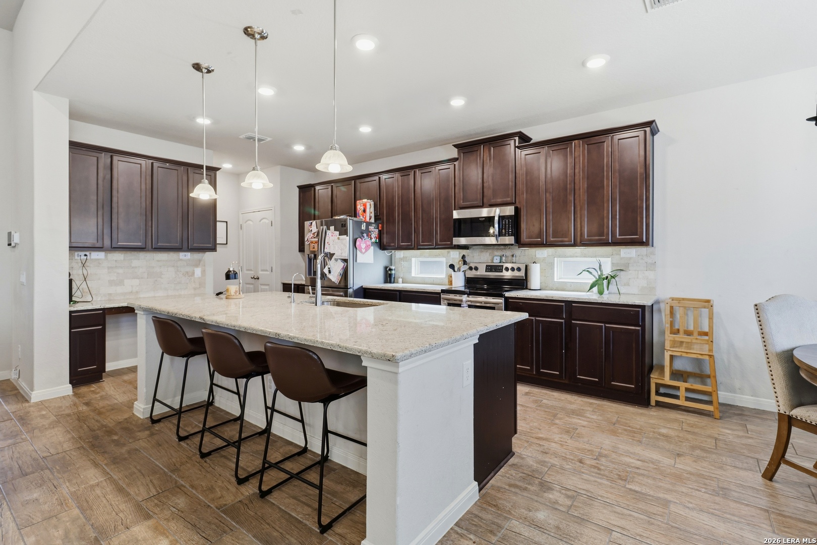 4819 Top Ridge Lane Schertz, TX 78108 - Photo 11 of 40