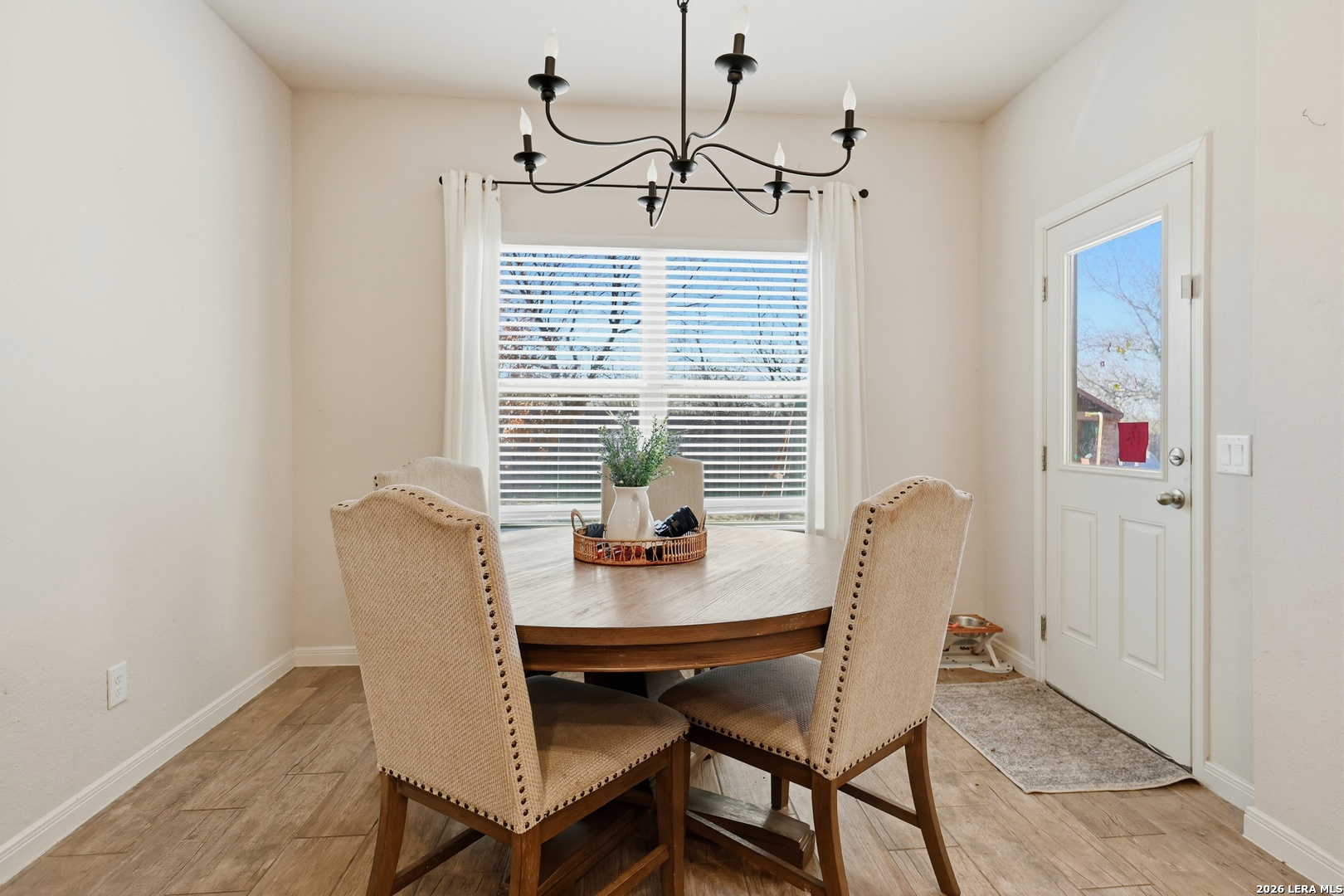 4819 Top Ridge Lane Schertz, TX 78108 - Photo 14 of 40