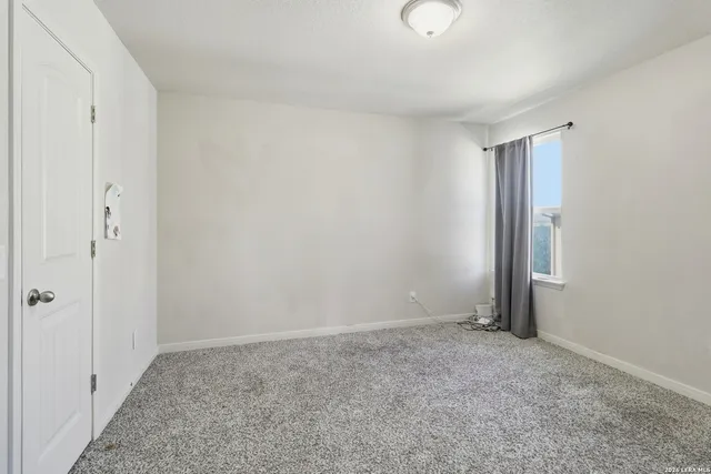 $425,000 | 4819 Top Ridge Lane, Schertz, TX 78108