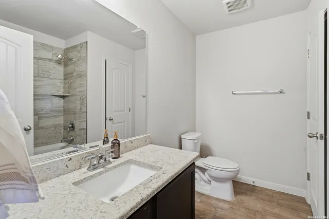 $425,000 | 4819 Top Ridge Lane, Schertz, TX 78108