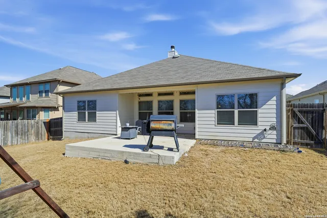 $425,000 | 4819 Top Ridge Lane, Schertz, TX 78108