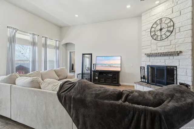 $425,000 | 4819 Top Ridge Lane, Schertz, TX 78108