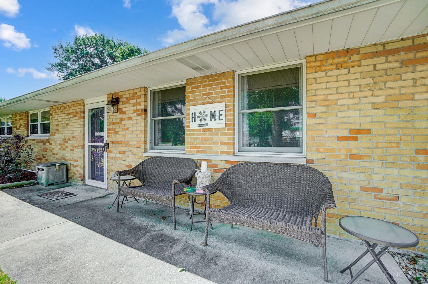 4945 Todd Road Franklin, OH 45005 - Photo 4 of 38 Gallery Image 4