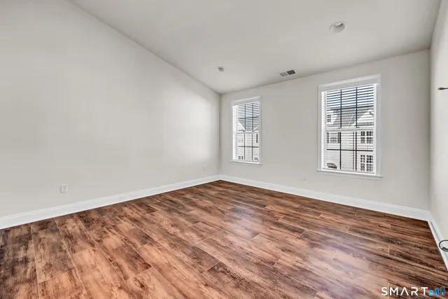 $675,000 | 10 Putnam Lane, Unit 10, Danbury, CT 06810