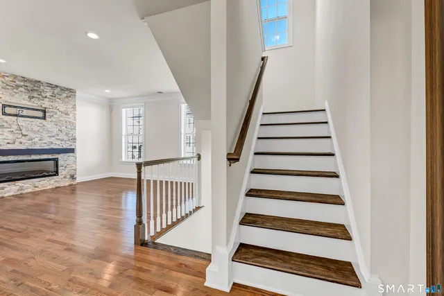 $675,000 | 10 Putnam Lane, Unit 10, Danbury, CT 06810