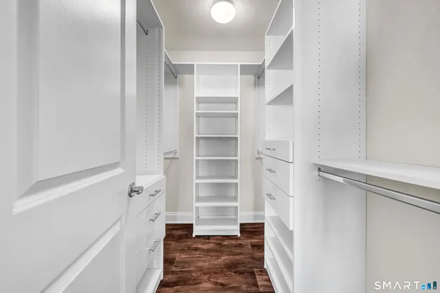 $675,000 | 10 Putnam Lane, Unit 10, Danbury, CT 06810