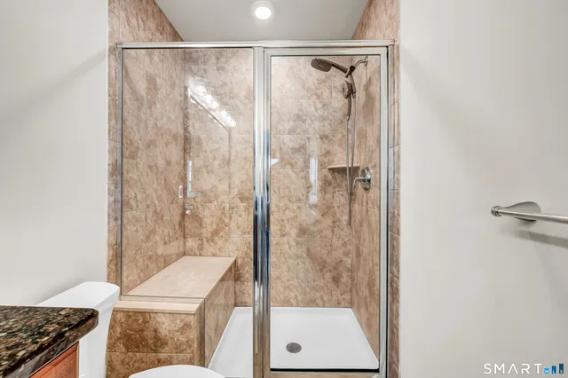 $675,000 | 10 Putnam Lane, Unit 10, Danbury, CT 06810