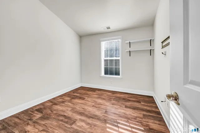 $675,000 | 10 Putnam Lane, Unit 10, Danbury, CT 06810