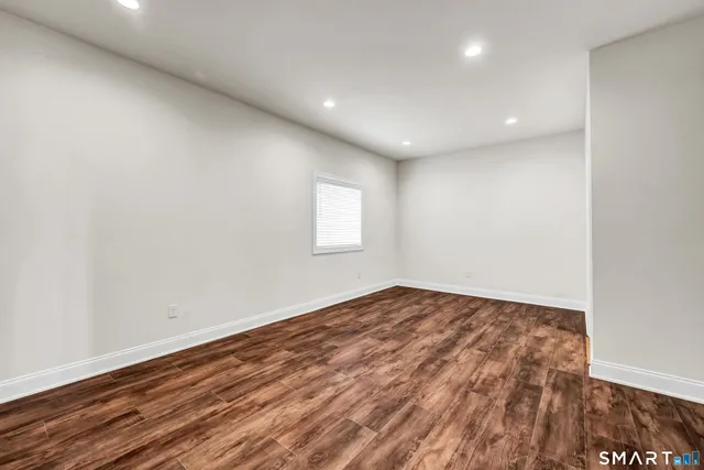 $675,000 | 10 Putnam Lane, Unit 10, Danbury, CT 06810