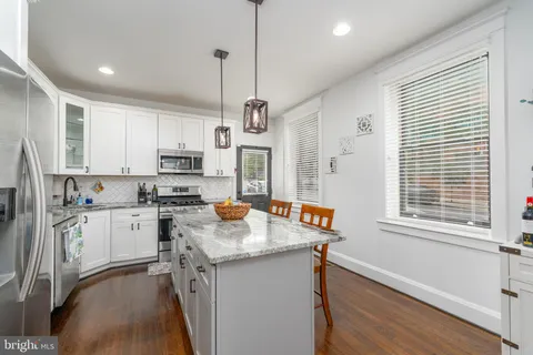 $374,900 | 600 South Eaton Street, Baltimore, MD 21224