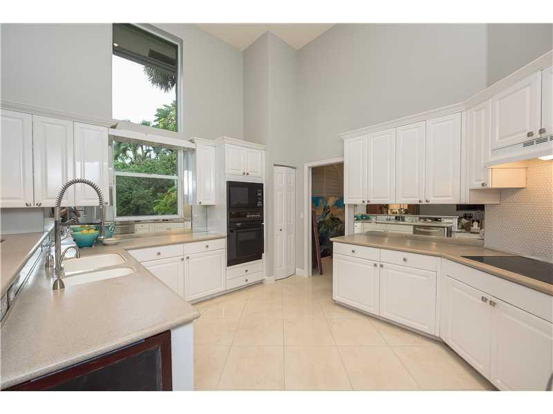7147 Mariana Court Boca Raton, FL 33433 - Photo 15 of 31 Kitchen