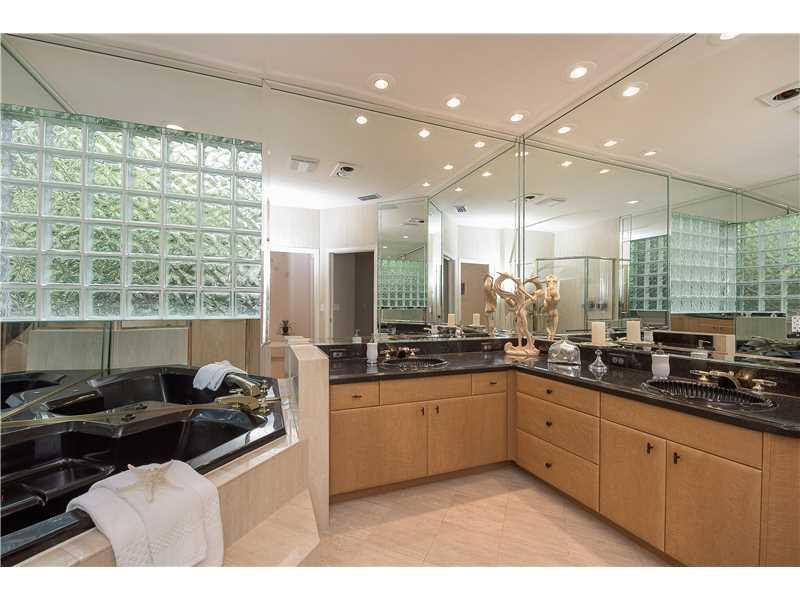 7147 Mariana Court Boca Raton, FL 33433 - Photo 29 of 31 Bathroom Master