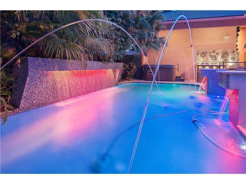 7147 Mariana Court Boca Raton, FL 33433 - Photo 3 of 31 Pool
