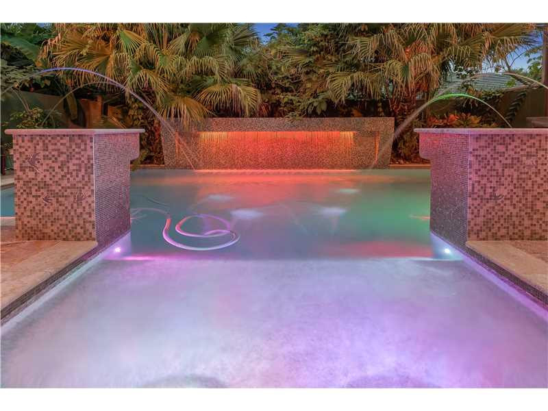 7147 Mariana Court Boca Raton, FL 33433 - Photo 4 of 31 Pool