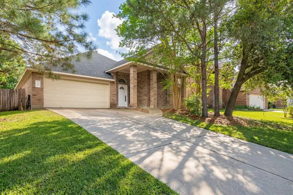 $449,000 | 138 Bryce Branch Circle, The Woodlands, TX 77382