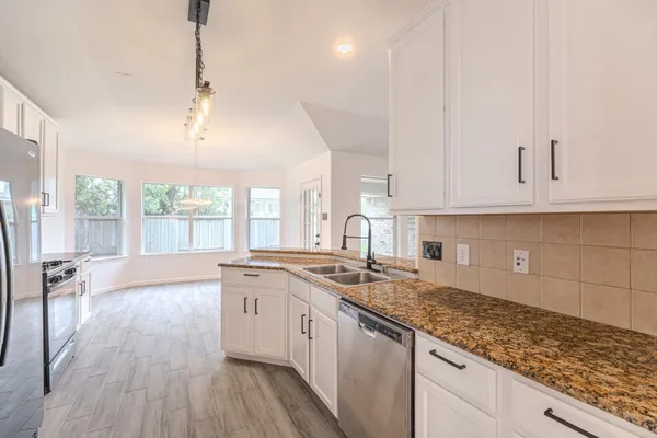 $449,000 | 138 Bryce Branch Circle, The Woodlands, TX 77382