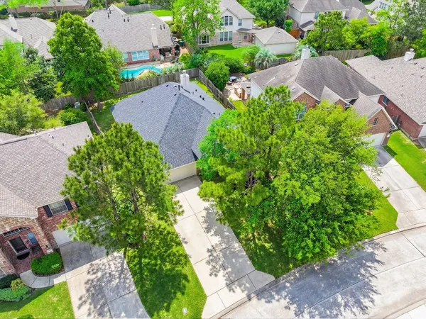 $449,000 | 138 Bryce Branch Circle, The Woodlands, TX 77382