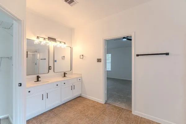 $449,000 | 138 Bryce Branch Circle, The Woodlands, TX 77382