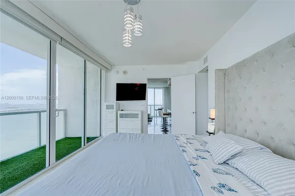 $5,700 | 665 Northeast 25th Street, Unit 2005, Miami, FL 33137