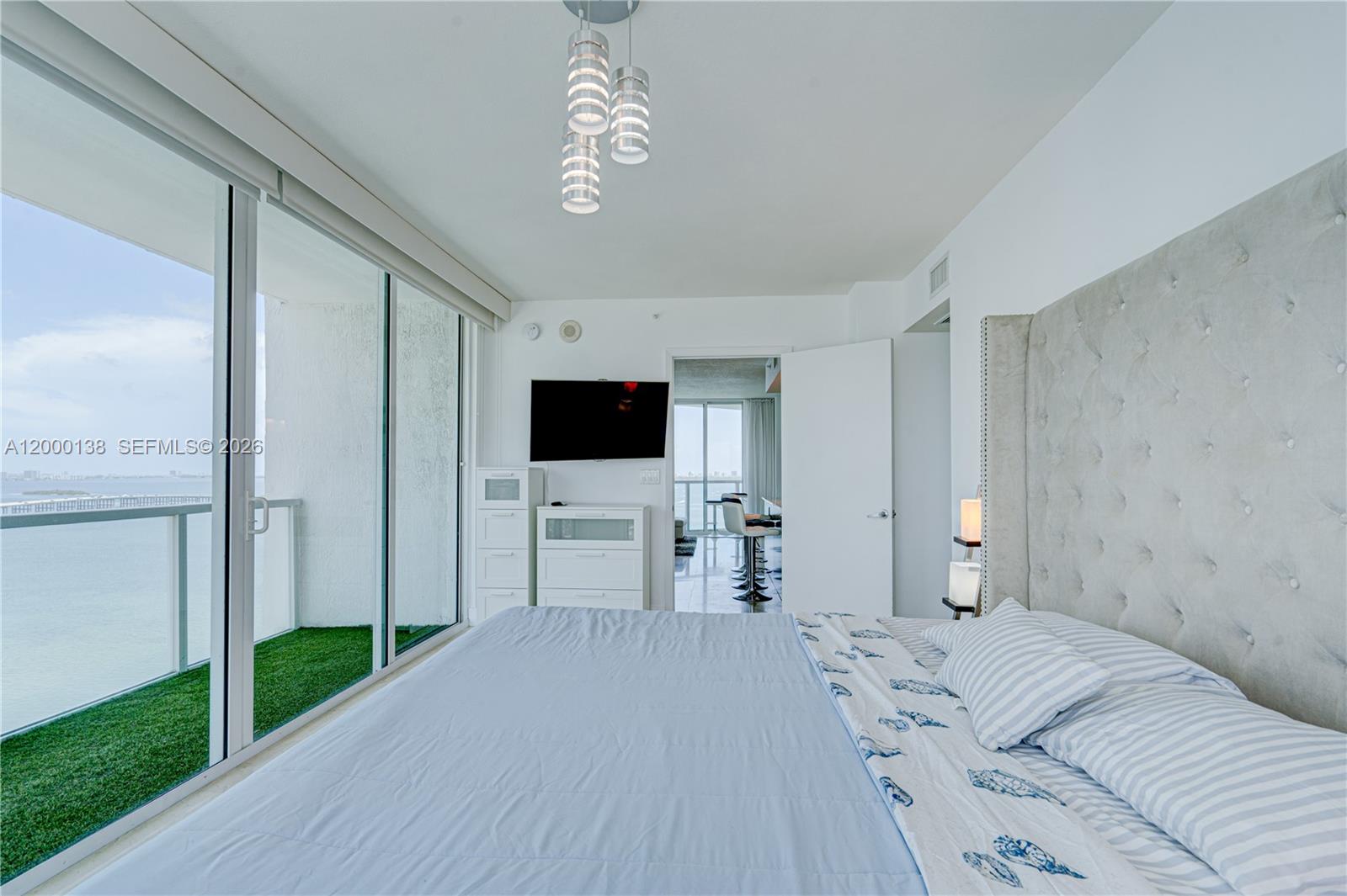 665 Northeast 25th Street, Unit 2005 Miami, FL 33137 - Photo 26 of 70 Master