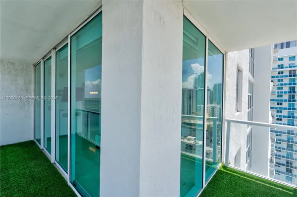 $5,700 | 665 Northeast 25th Street, Unit 2005, Miami, FL 33137