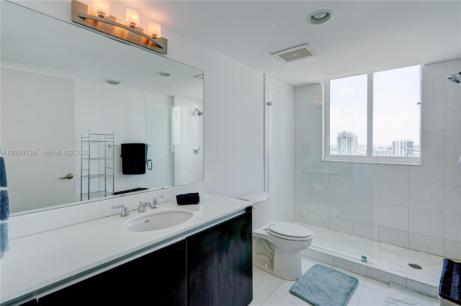 665 Northeast 25th Street, Unit 2005 Miami, FL 33137 - Photo 32 of 70 Master