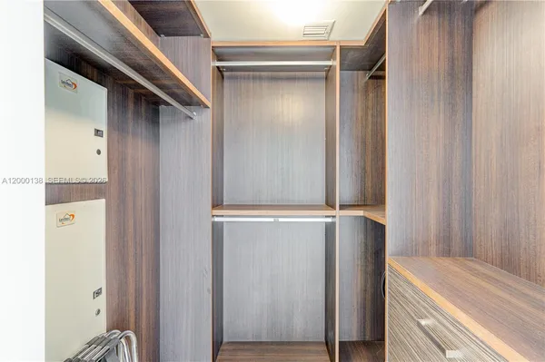 $5,700 | 665 Northeast 25th Street, Unit 2005, Miami, FL 33137