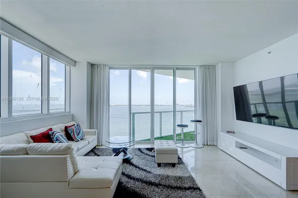 $5,700 | 665 Northeast 25th Street, Unit 2005, Miami, FL 33137